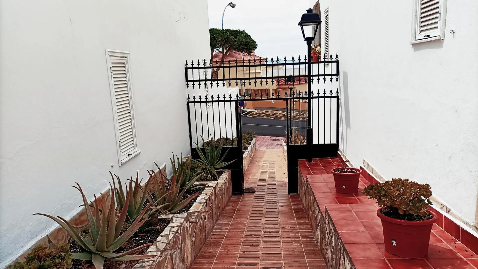 Costa Adeje Topfloor Corner Panoramics Views & Pools
